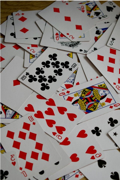 Player scrolling mobile casino app